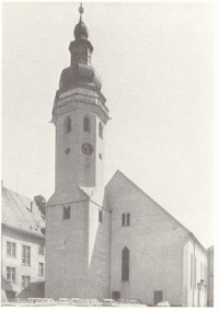 Ev. Stadtkirche Pfinztalstr. 31